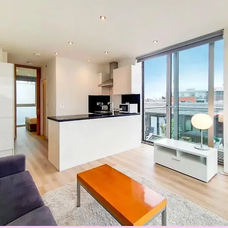 Stunning Views Of The Shard And London Apartment Exterior photo